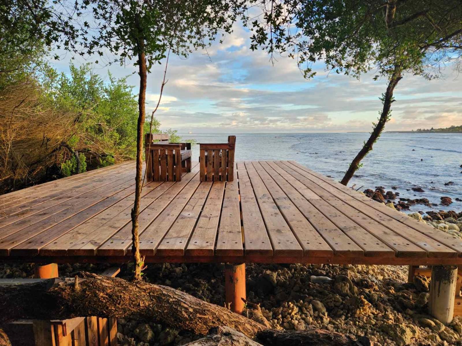 Surf Deck Hotell Thulusdhoo Exteriör bild