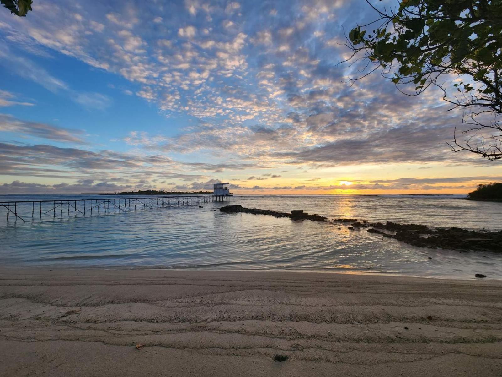 Surf Deck Hotell Thulusdhoo Exteriör bild