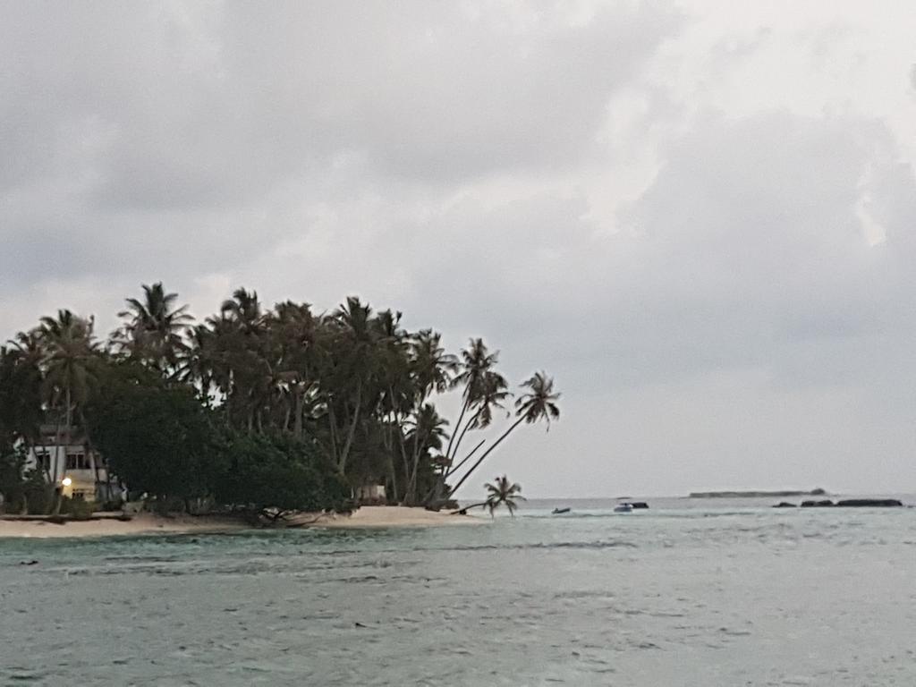 Surf Deck Hotell Thulusdhoo Exteriör bild