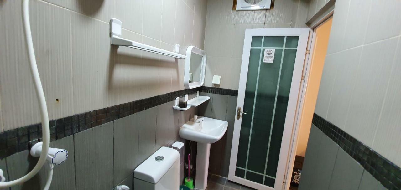 Surf Deck Hotell Thulusdhoo Exteriör bild