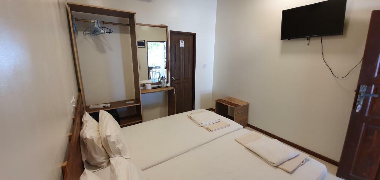 Surf Deck Hotell Thulusdhoo Exteriör bild