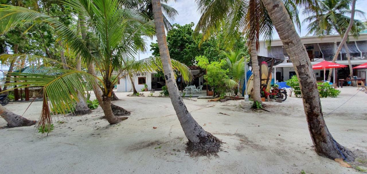 Surf Deck Hotell Thulusdhoo Exteriör bild